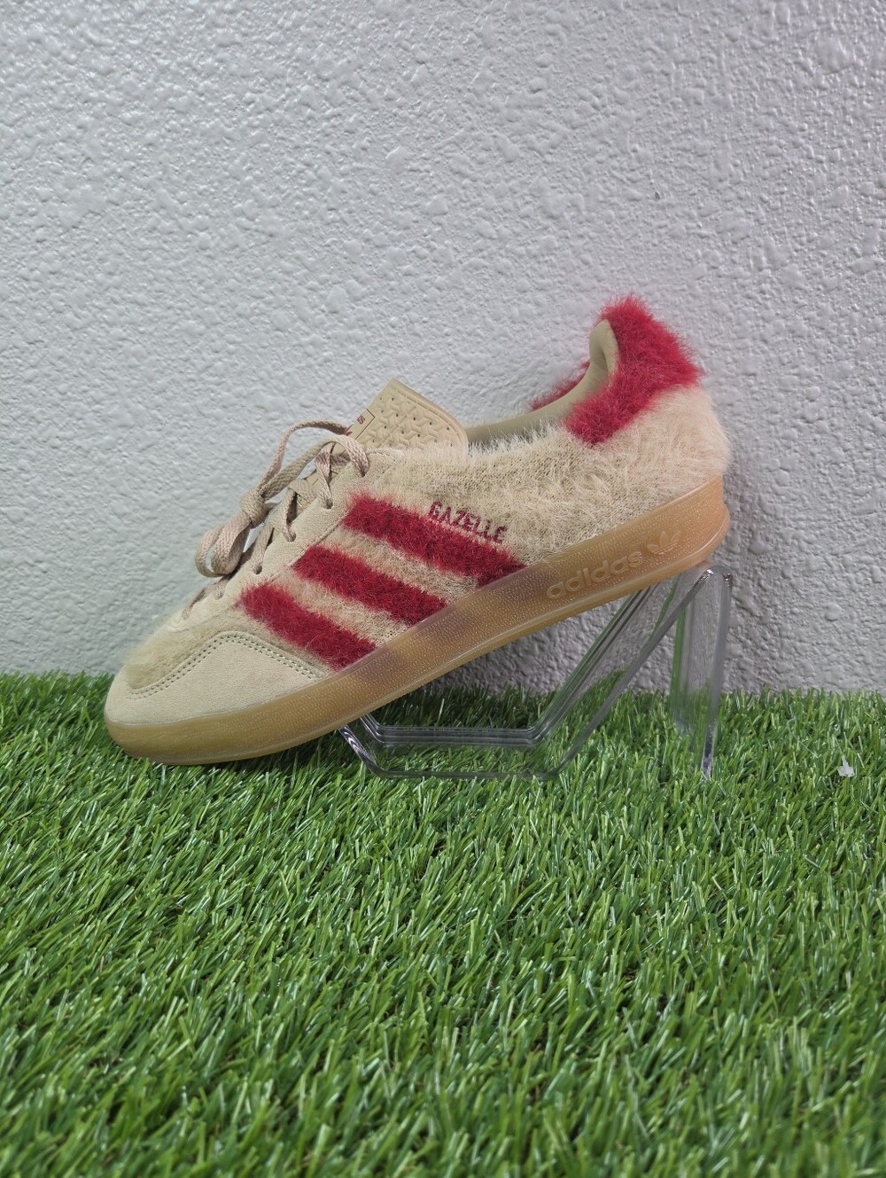 adidas Gazelle Bold Low Top Lace-Up Sneakers White/Red Striped JP8341 Women's 9